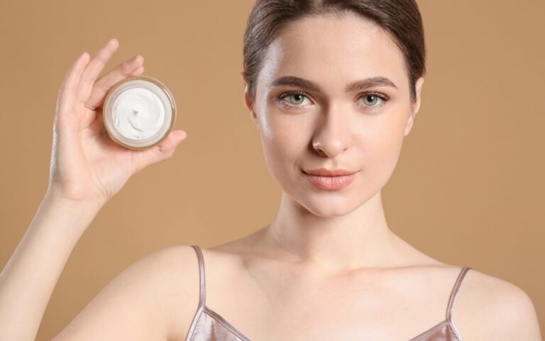 Why a Revitalizing Moisturizer Is a Cornerstone of Effective Skincare