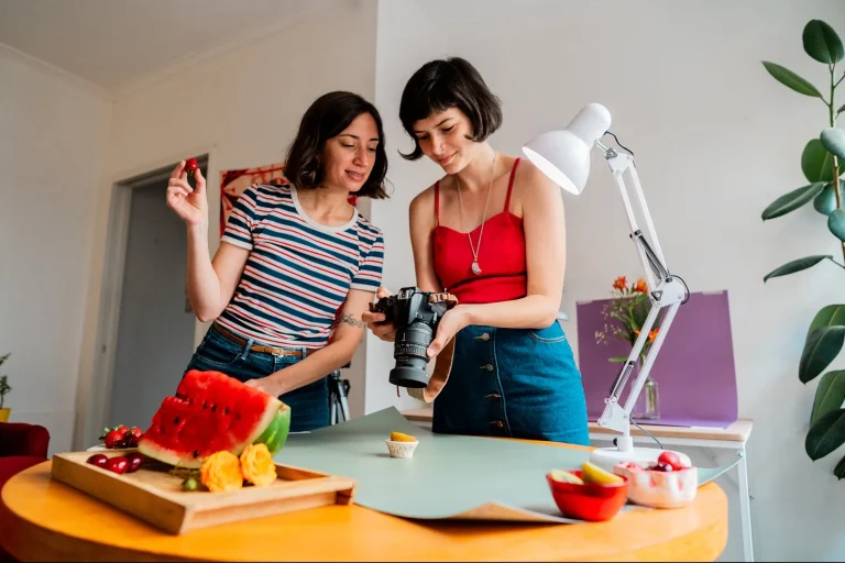 How Small Hobby Businesses Can Turn Useful Content Into Steady Growth